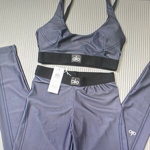 ALO Yoga Lavender Gray Sports Bra & Leggings Set